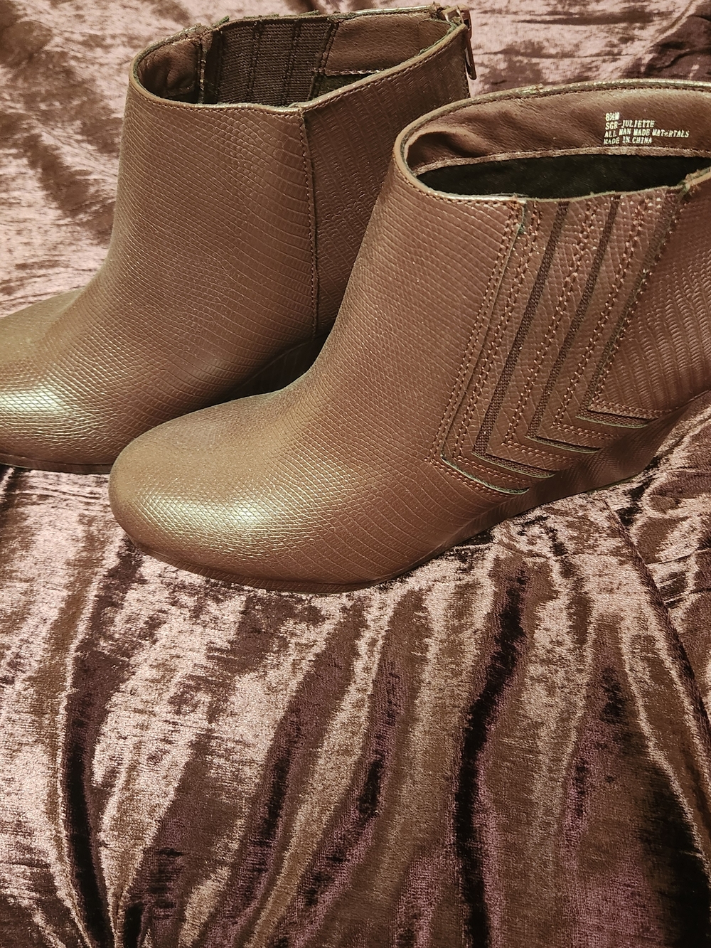Sugar Women's Burgundy Textured Ankle Booties - Casual Stylish Comfort